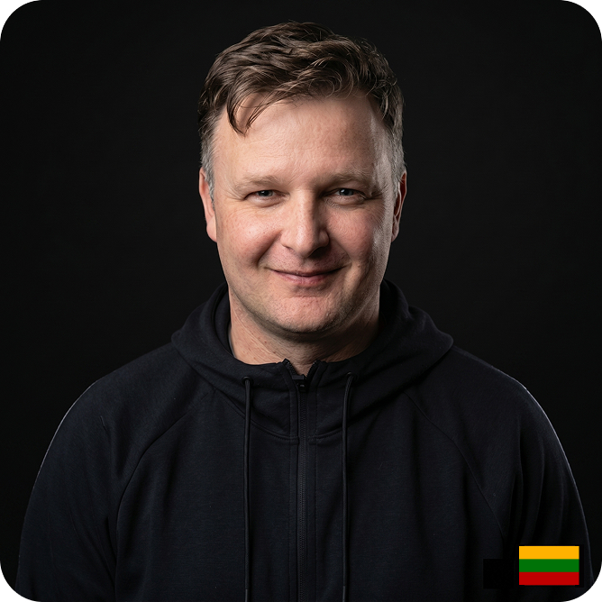 Tomas